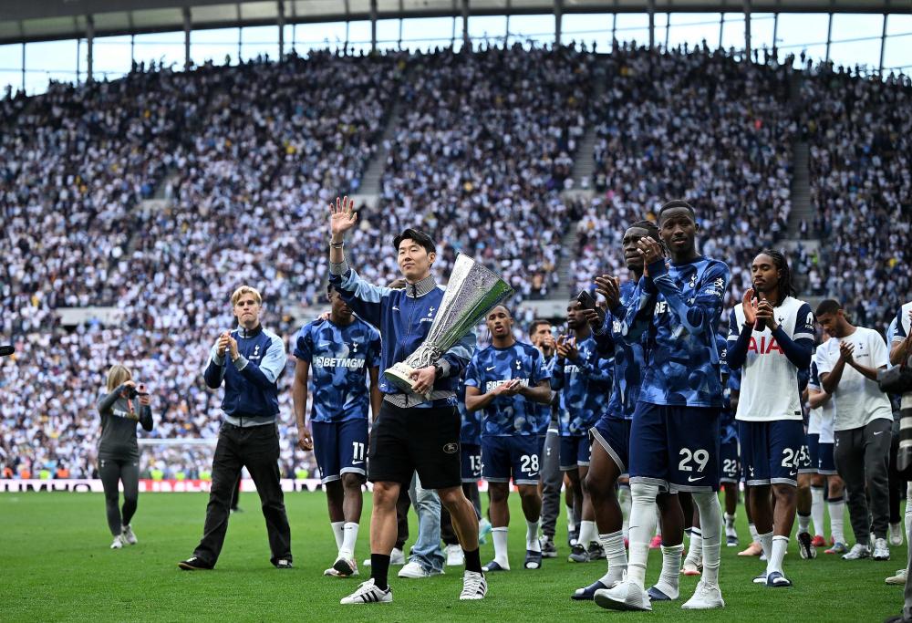 半场：亚特兰大0-1萨索洛，皮纳蒙蒂造点，贝拉尔迪点射